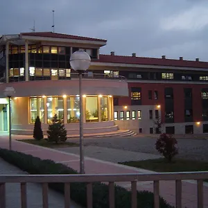 alberg-canonge-colell.catalonia-hotels.com/